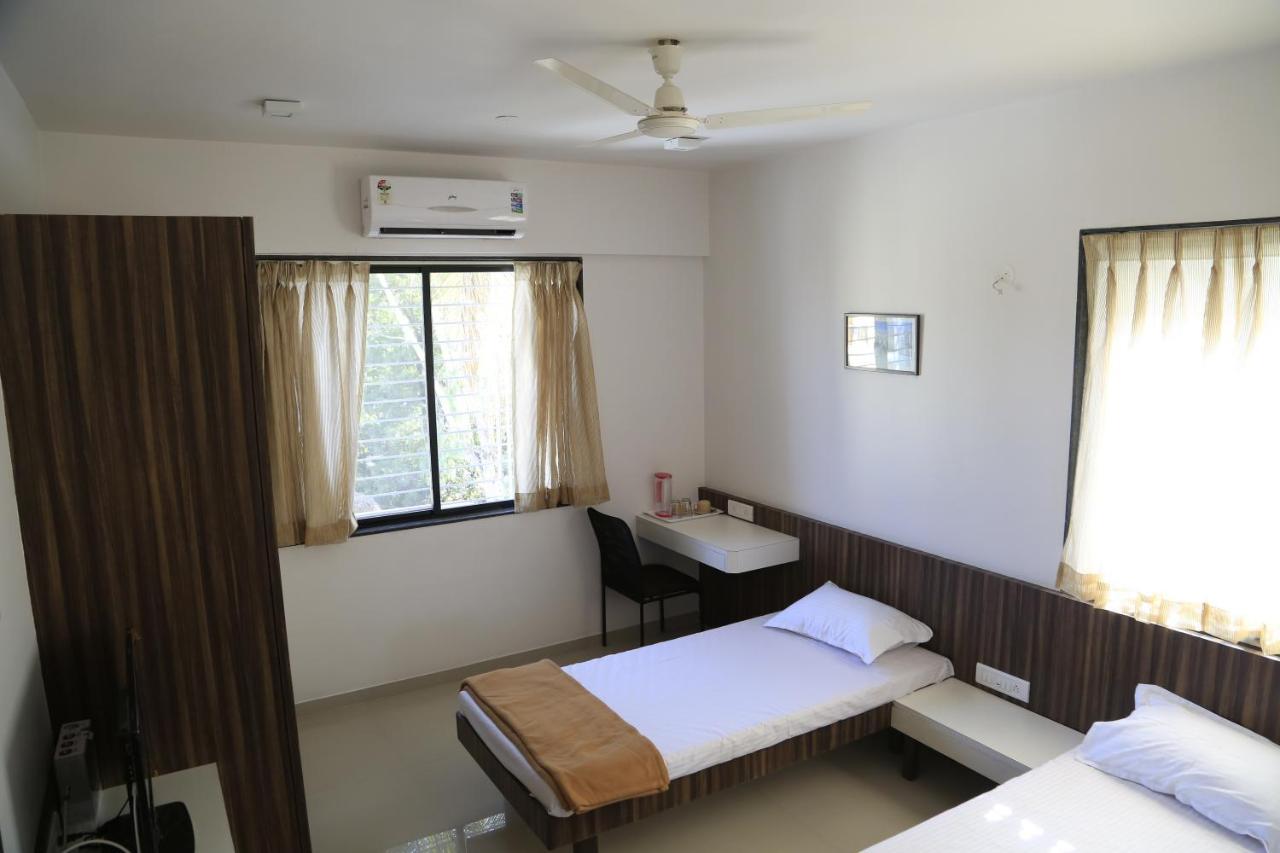 Aashiyana Inn Nashik Eksteriør billede